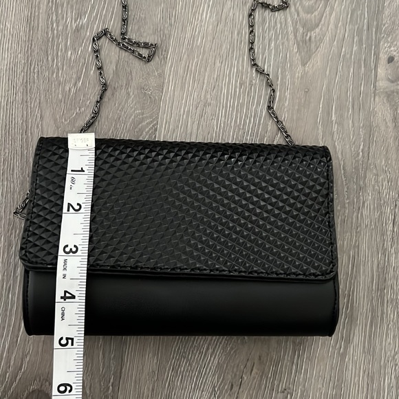 Neiman Marcus bag 🖤 - Picture 3 of 8